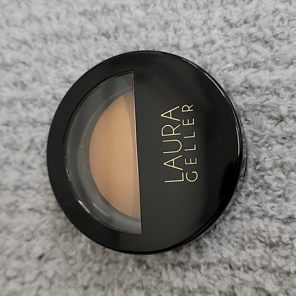 Laura Geller Other - Laura Geller Baked Blurring + Setting Powder Tan/Deep Makeup Brush Included NIB